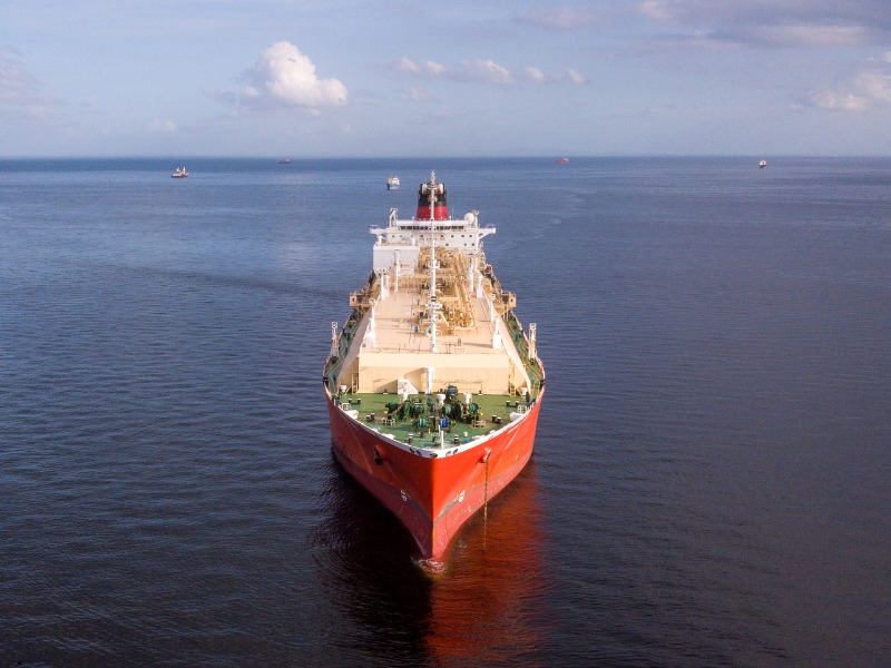 Technip Secures Coral Norte Contract as FLNG Gains Traction in Africa